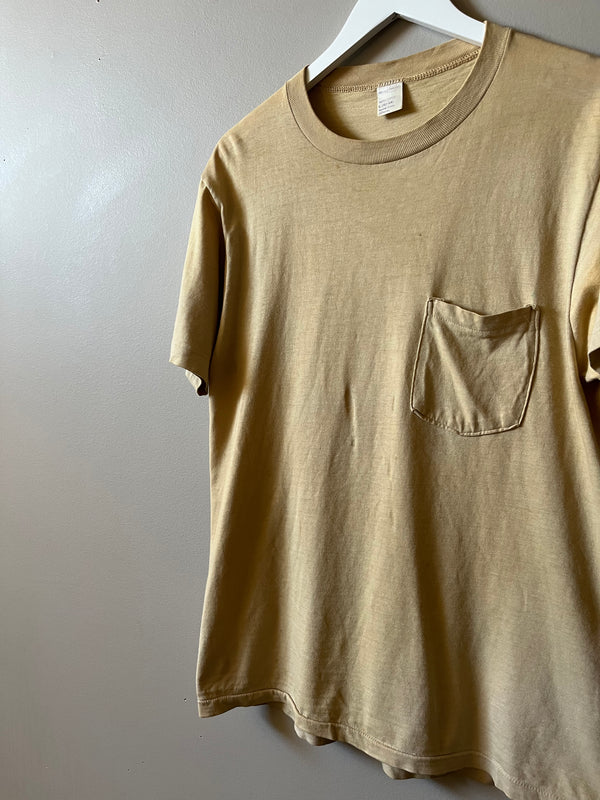 1990s FADED RUSTTY YELLOW JC PENNEY POCKET T SHIRT