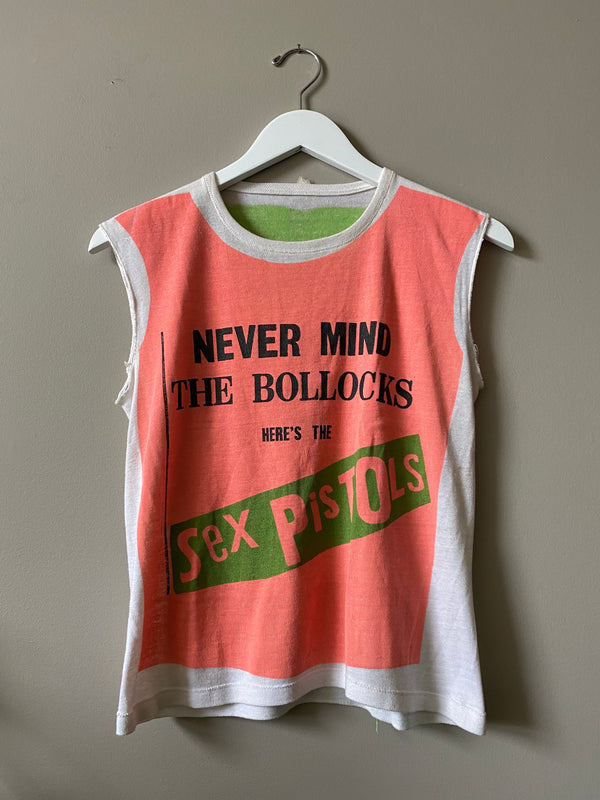 1977 "NEVER MIND THE BOLLOCKS HERE'S THE SEX PISTOLS'' T SHIRT