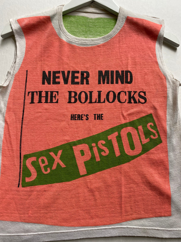 1977 "NEVER MIND THE BOLLOCKS HERE'S THE SEX PISTOLS'' T SHIRT
